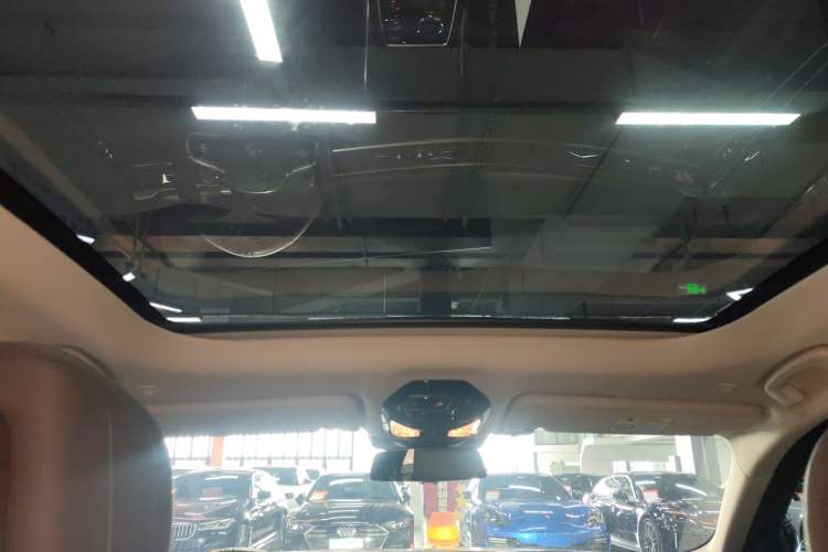 Used BMW 7 Series 2023 735Li M Sport Package Headliner