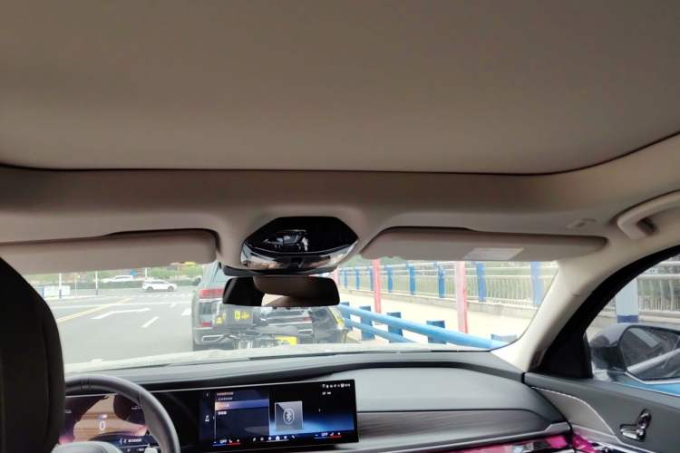 Used BMW 7 Series 2023 735Li M Sport Package Headliner