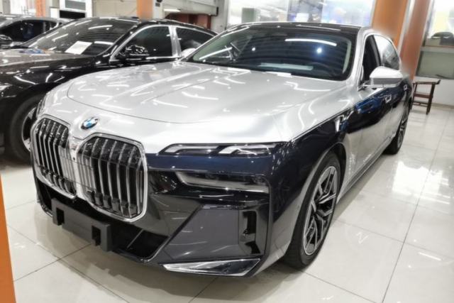 Used BMW 7 Series 2023 735Li M Sport Package