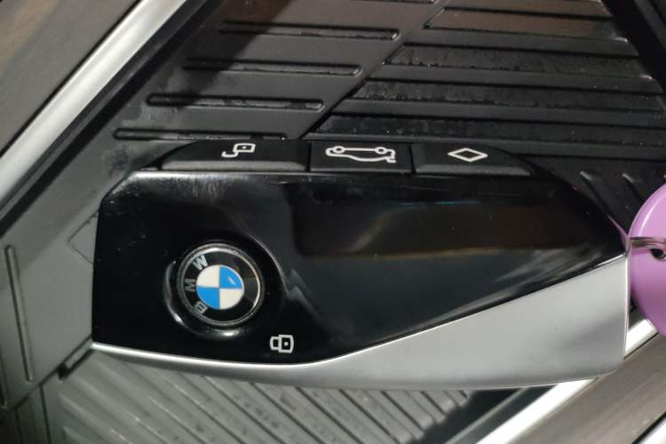Used BMW 7 Series 2023 740Li Leading Model M Sport Package Interior 1