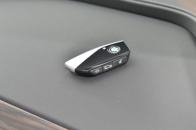 Used BMW 7 Series 2023 735Li M Sport Package Interior 1