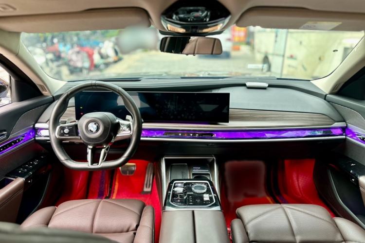 Used BMW 7 Series 2023 740Li Leading Model M Sport Package Interior 1