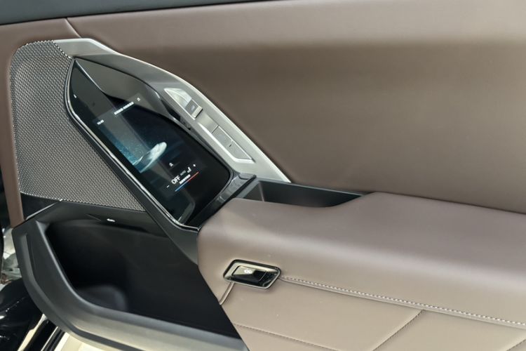 Used BMW 7 Series 2023 735Li M Sport Package Interior 1