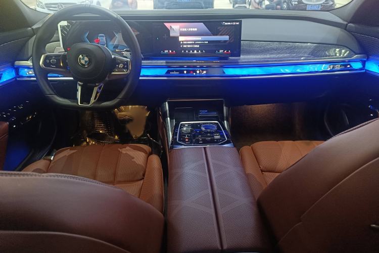Used BMW 7 Series 2023 740Li Luxury Edition M Sport Package Interior 1
