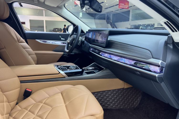 Used BMW 7 Series 2023 740Li Leading Edition Luxury Package Interior 10