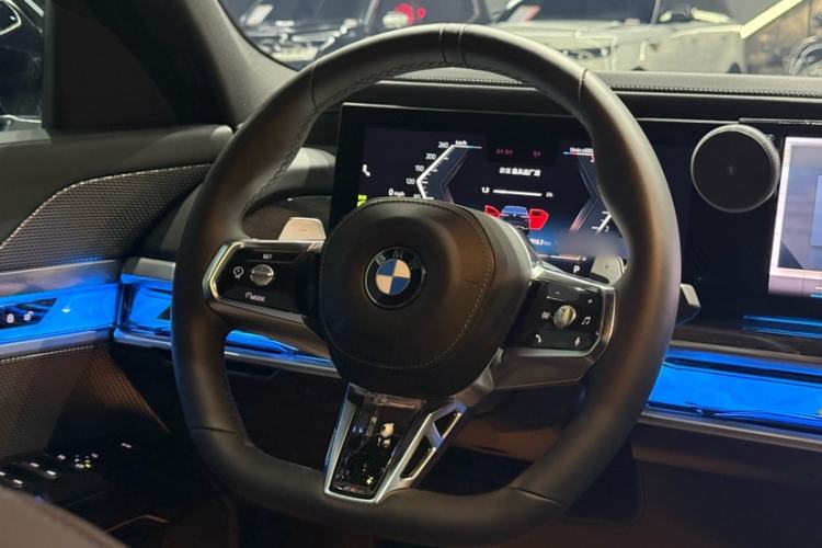 Used BMW 7 Series 2023 740Li Luxury Edition M Sport Package Interior 2