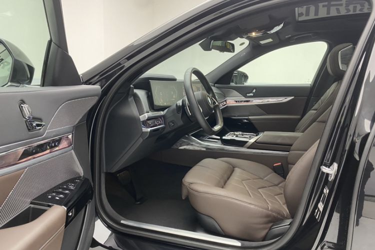 Used BMW 7 Series 2023 740Li Leading Edition Luxury Package Interior 2