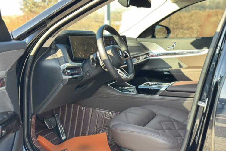 Used BMW 7 Series 2023 740Li Leading Model M Sport Package Interior 2