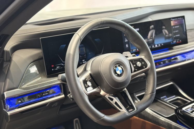 Used BMW 7 Series 2023 Restyled 740Li Luxury Edition M Sport Package Interior 3