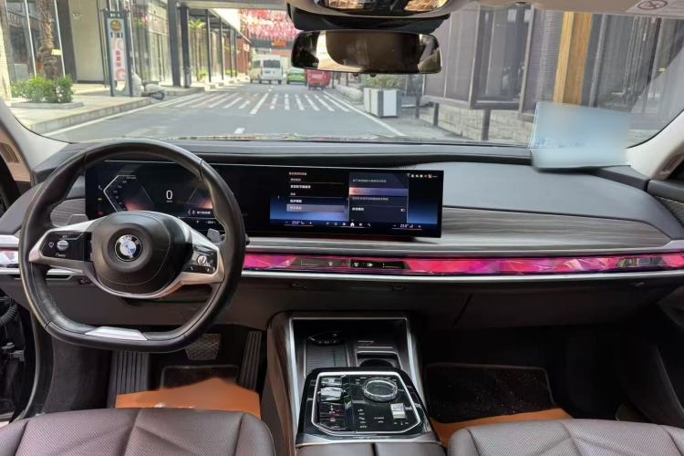 Used BMW 7 Series 2023 735Li Luxury Package Interior 3