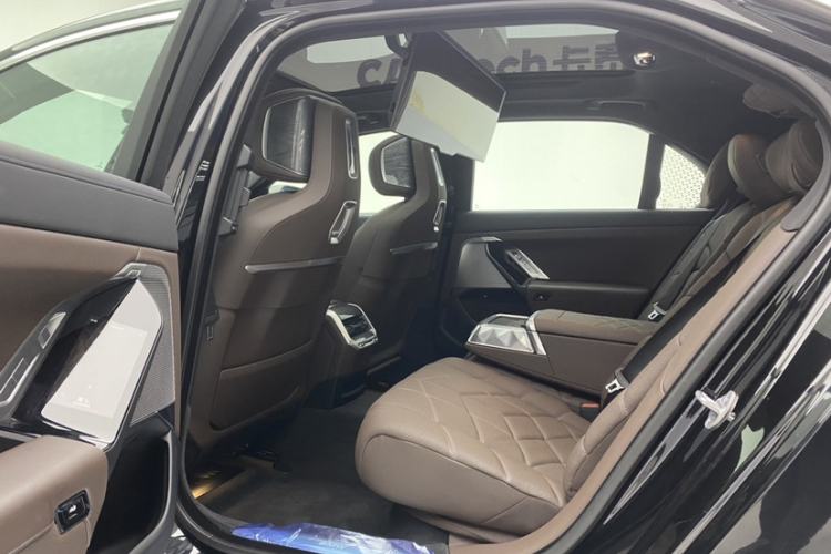 Used BMW 7 Series 2023 740Li Leading Edition Luxury Package Interior 3