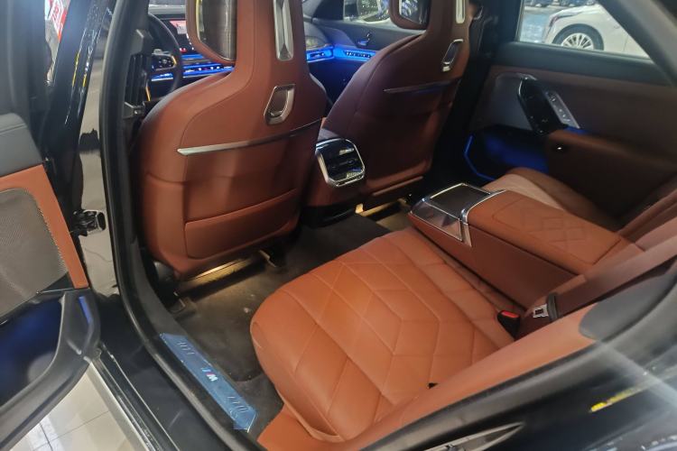 Used BMW 7 Series 2023 740Li Luxury Edition M Sport Package Interior 3