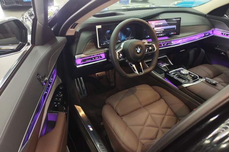 Used BMW 7 Series 2023 740Li Leading Model M Sport Package Interior 3
