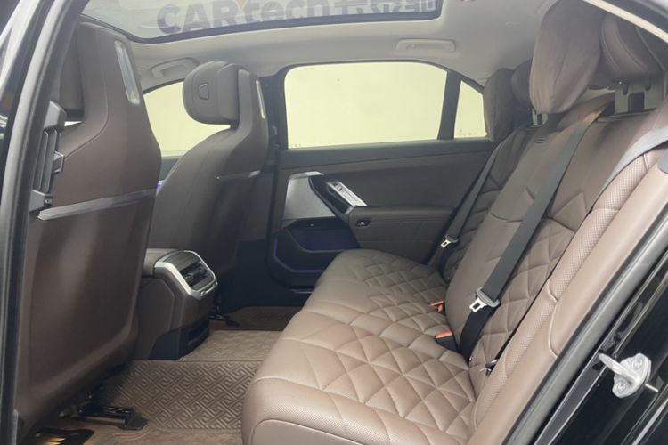 Used BMW 7 Series 2023 735Li M Sport Package Interior 3