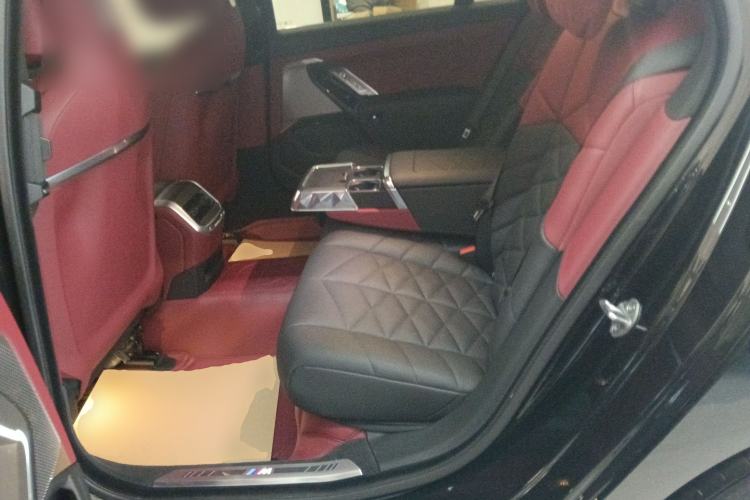 Used BMW 7 Series 2023 735Li M Sport Package Interior 4