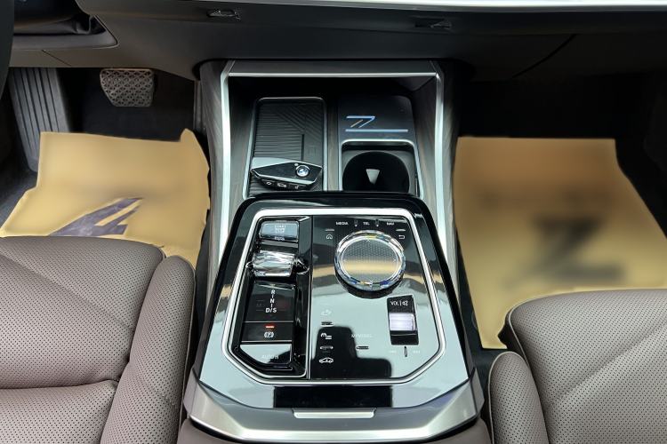 Used BMW 7 Series 2023 740Li Leading Edition Luxury Package Interior 4