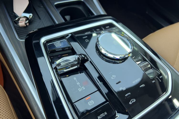 Used BMW 7 Series 2023 740Li Leading Edition Luxury Package Interior 4