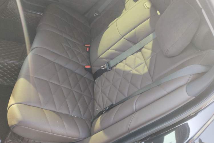 Used BMW 7 Series 2023 740Li Leading Edition Luxury Package Interior 4