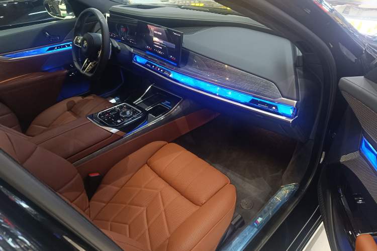 Used BMW 7 Series 2023 740Li Luxury Edition M Sport Package Interior 5