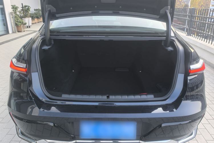 Used BMW 7 Series 2023 740Li Leading Model M Sport Package Interior 6