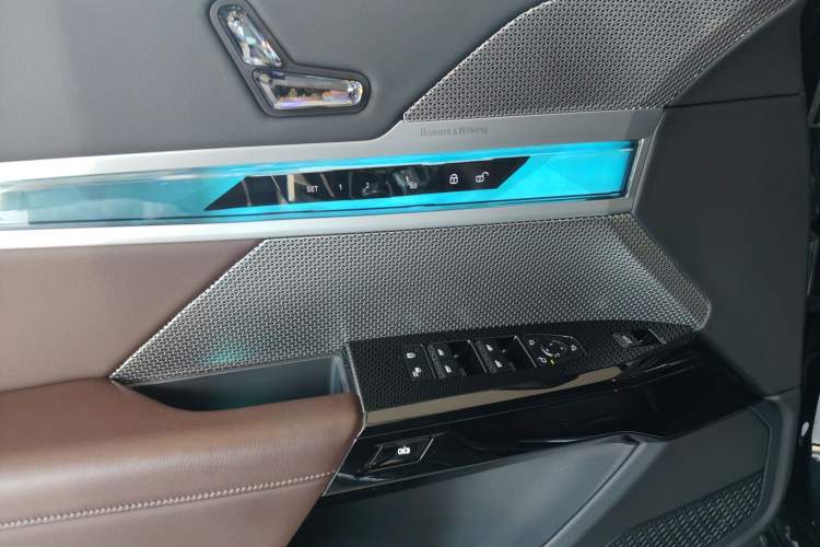 Used BMW 7 Series 2023 740Li Luxury Edition with Premium Package Interior 7