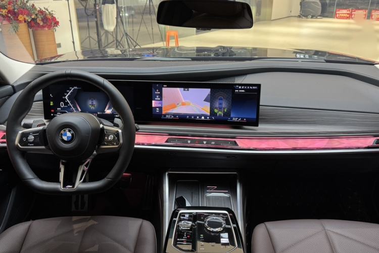 Used BMW 7 Series 2023 735Li M Sport Package Interior 7