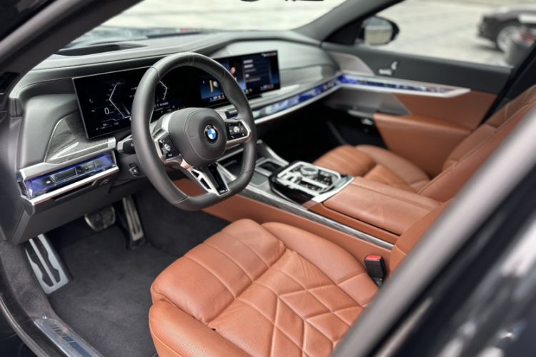 Used BMW 7 Series 2023 Restyled 740Li Luxury Edition M Sport Package Interior 8
