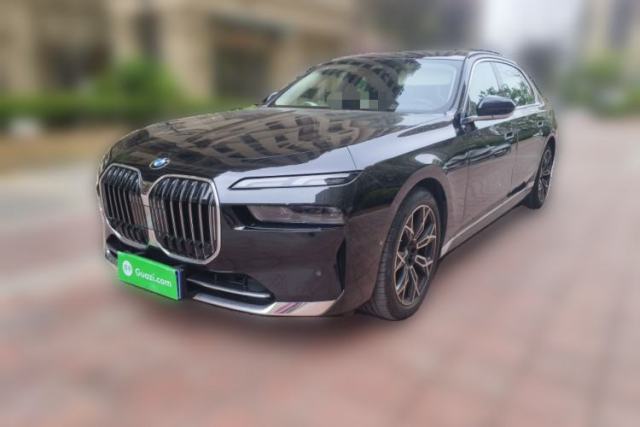 Used BMW 7 Series 2023 735Li Luxury Package