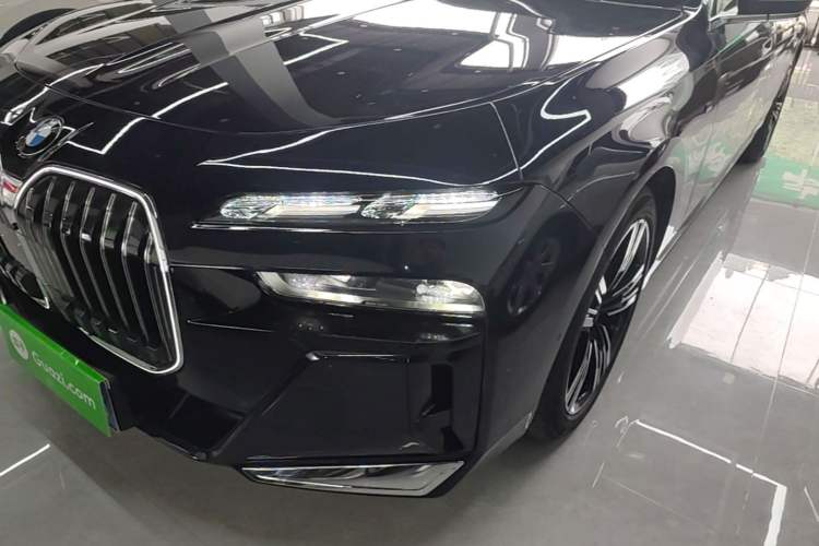 Used BMW 7 Series 2023 735Li M Sport Package Left Front Headlight