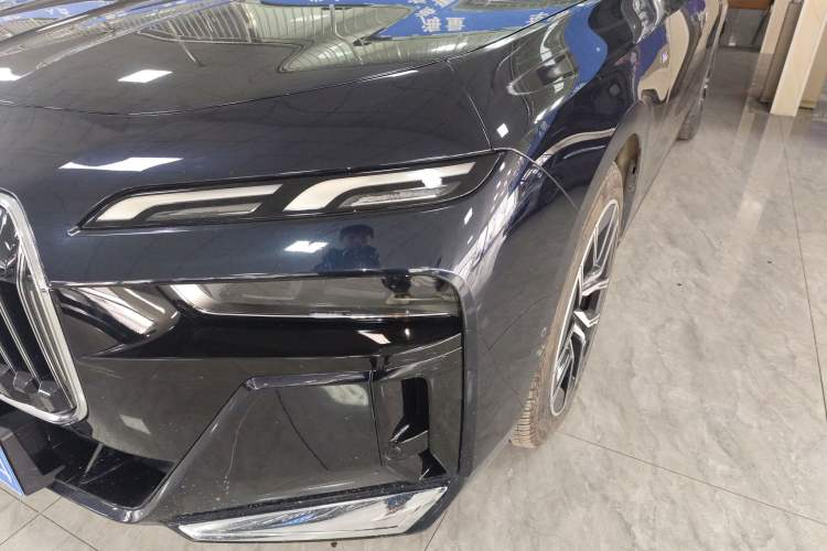 Used BMW 7 Series 2023 735Li M Sport Package Left Front Headlight