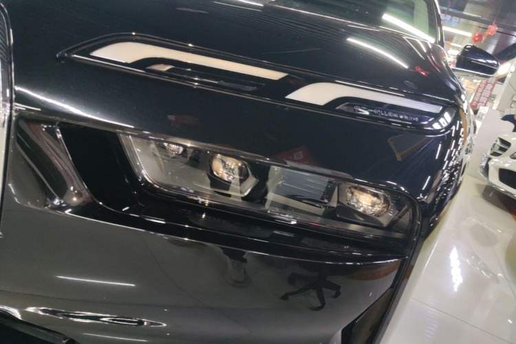 Used BMW 7 Series 2023 735Li Luxury Package Left Front Headlight