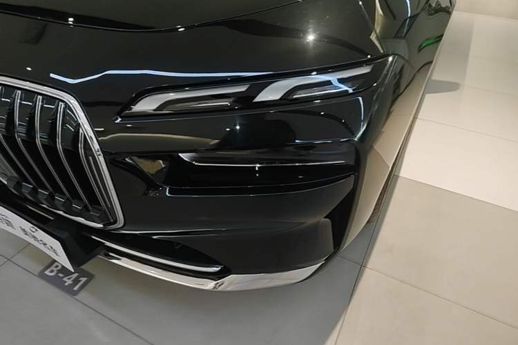 Used BMW 7 Series 2023 735Li Luxury Package Left Front Headlight