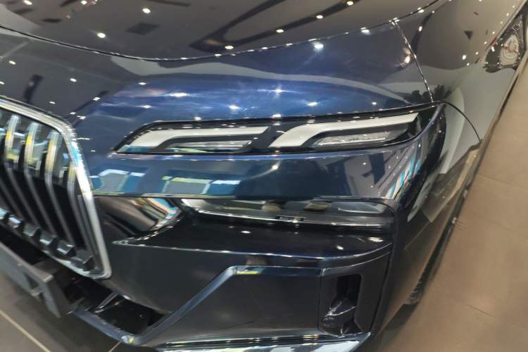 Used BMW 7 Series 2023 735Li M Sport Package Left Front Headlight