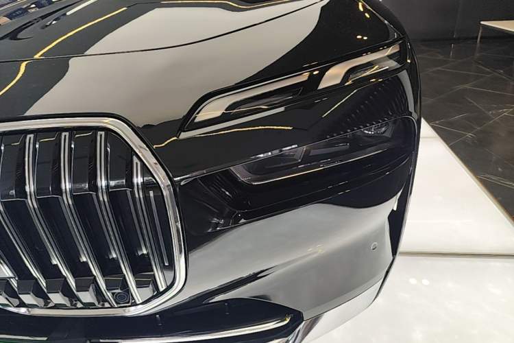 Used BMW 7 Series 2023 735Li Luxury Package Left Front Headlight