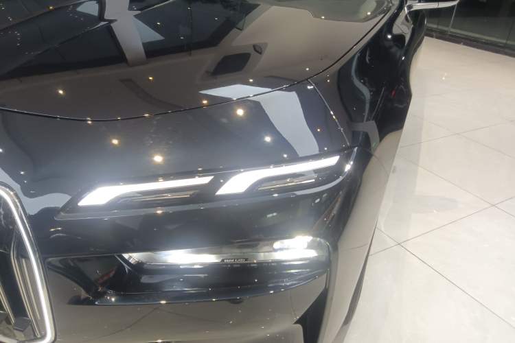 Used BMW 7 Series 2023 735Li Luxury Package Left Front Headlight