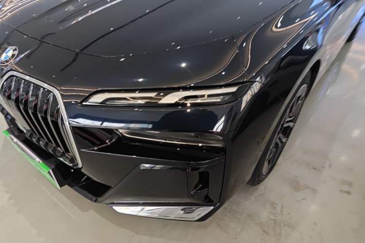 Used BMW 7 Series 2023 735Li M Sport Package Left Front Headlight