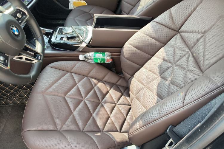 Used BMW 7 Series 2023 735Li M Sport Package Left Front Seat