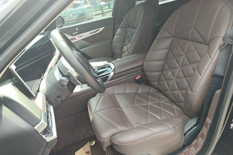 Used BMW 7 Series 2023 740Li Leading Model M Sport Package Left Front Seat