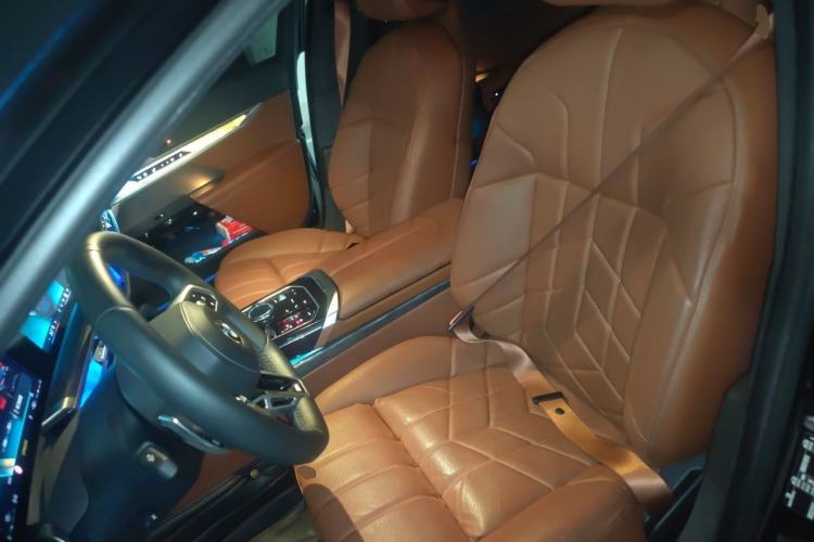 Used BMW 7 Series 2023 740Li Luxury Edition M Sport Package Left Front Seat
