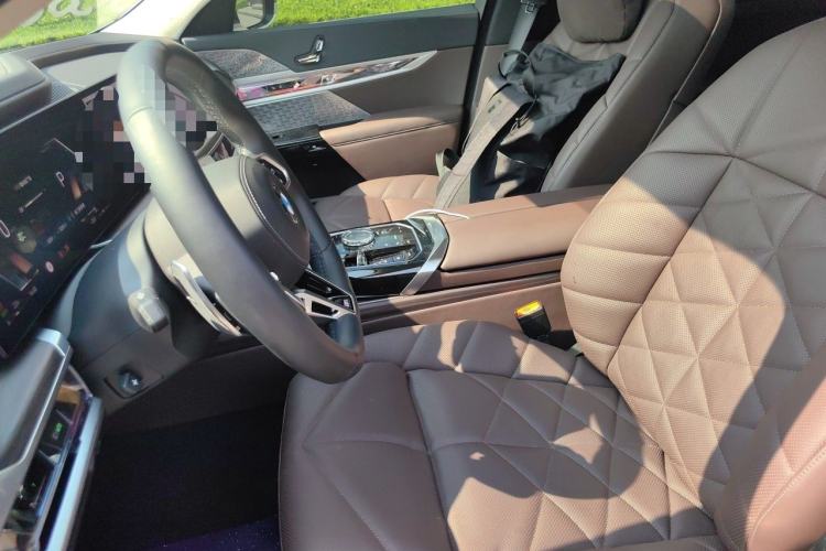Used BMW 7 Series 2023 740Li Luxury Edition M Sport Package Left Front Seat