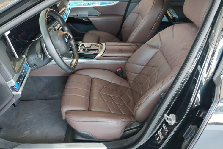 Used BMW 7 Series 2023 740Li Luxury Edition with Premium Package Left Front Seat