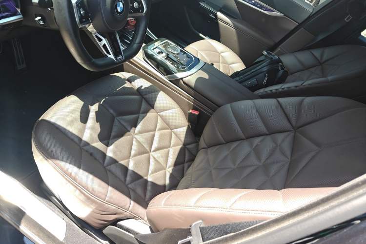 Used BMW 7 Series 2023 735Li M Sport Package Left Front Seat