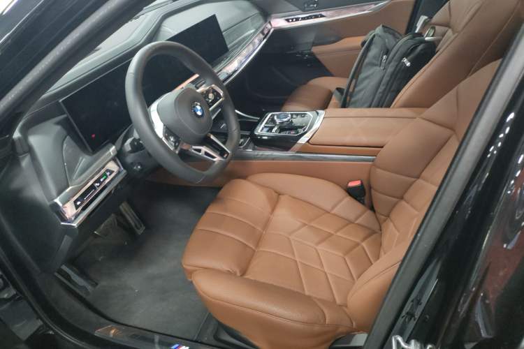Used BMW 7 Series 2023 Restyled 740Li Luxury Edition M Sport Package Left Front Seat