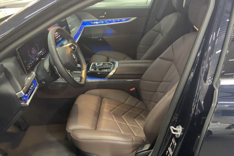 Used BMW 7 Series 2023 740Li Luxury Edition with Premium Package Left Front Seat