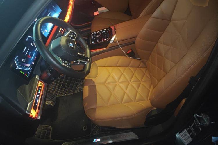 Used BMW 7 Series 2023 735Li M Sport Package Left Front Seat