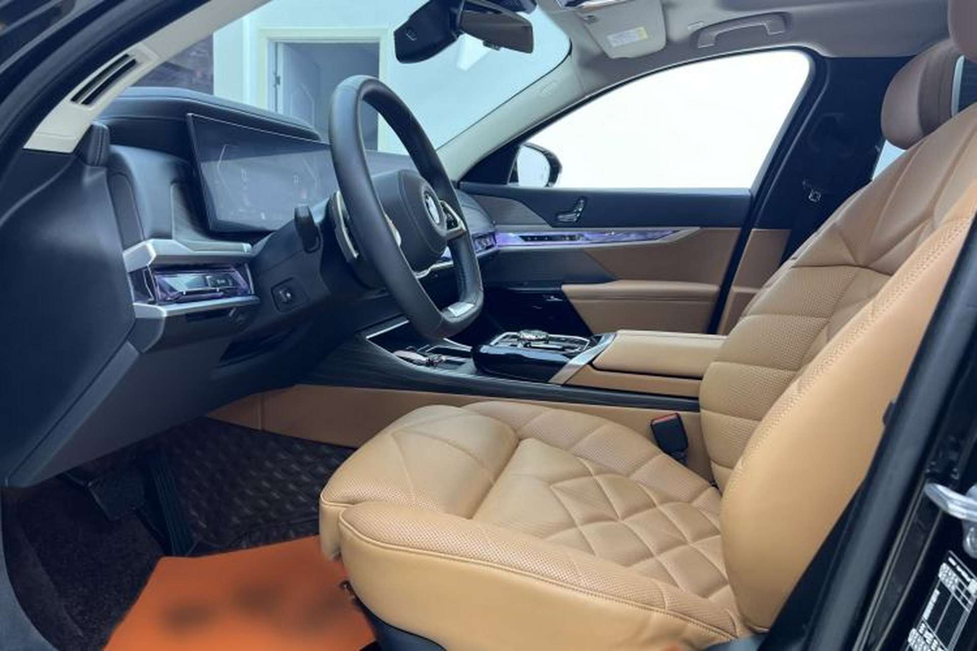 Used BMW 7 Series 2023 740Li Leading Edition Luxury Package Left Front Seat