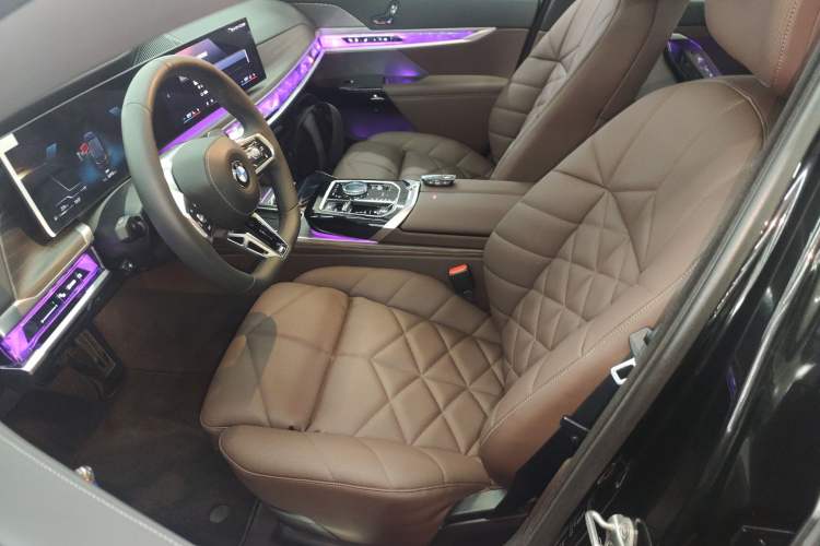 Used BMW 7 Series 2023 740Li Leading Model M Sport Package Left Front Seat
