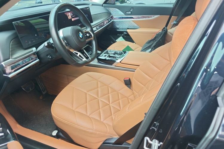 Used BMW 7 Series 2023 735Li M Sport Package Left Front Seat