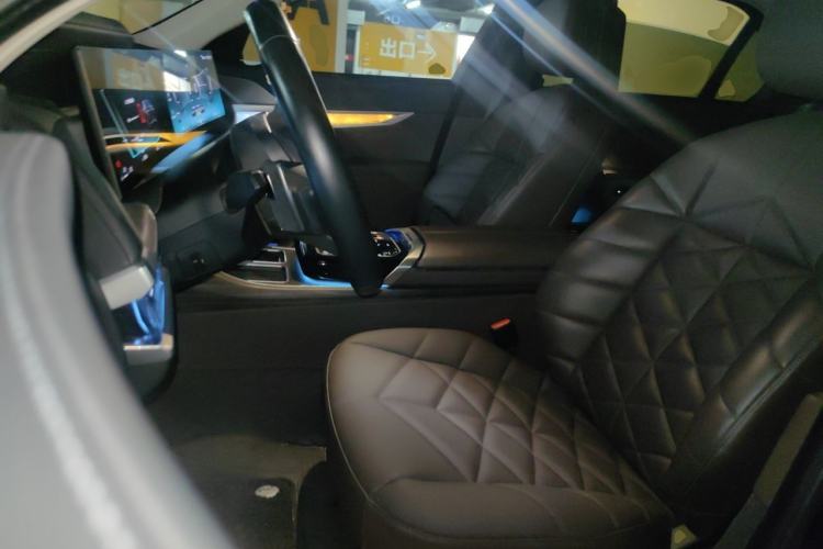 Used BMW 7 Series 2023 735Li M Sport Package Left Front Seat