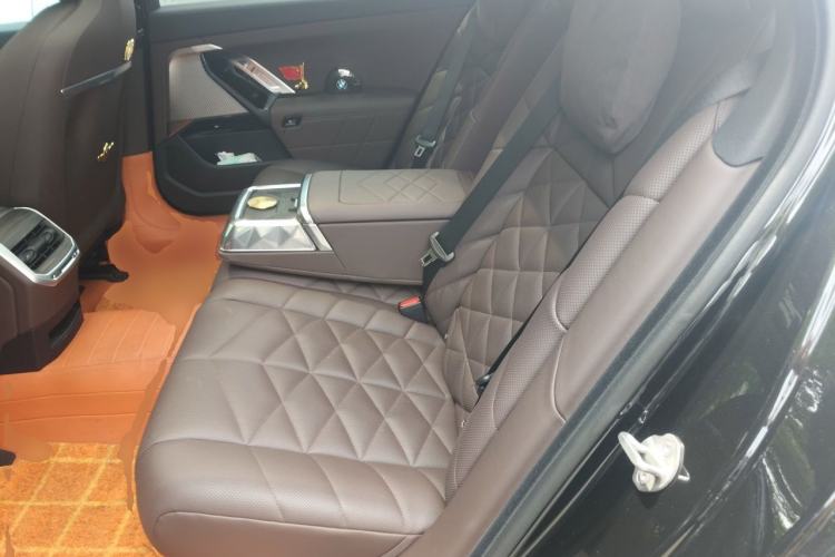 Used BMW 7 Series 2023 735Li M Sport Package Left Rear Seat